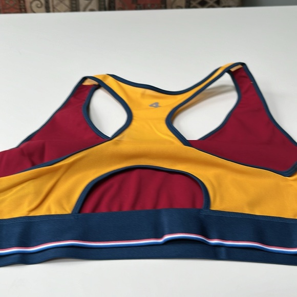 Circuit Sports Bra. NWT - Picture 4 of 7